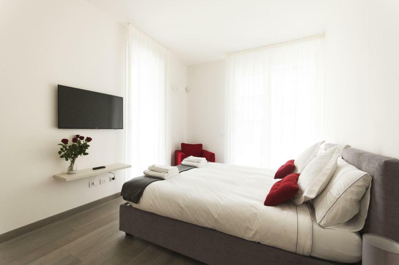 Design & New Center Apartments Милан Экстерьер фото