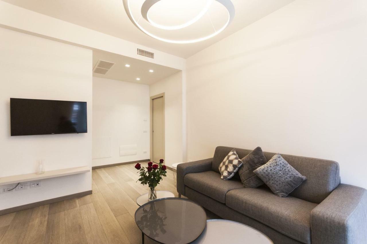 Design & New Center Apartments Милан Экстерьер фото